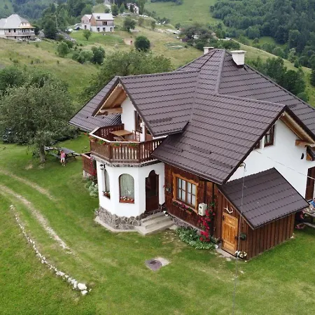 Casa Muchia Lui Girnita Holiday home Brasov