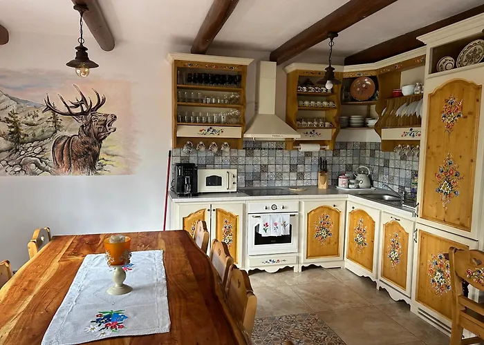 Casa Muchia Lui Girnita Holiday home *